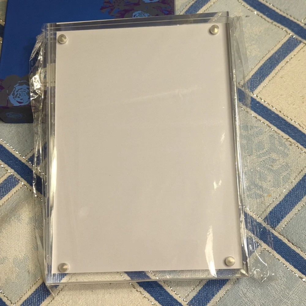 Niubee nib acrylic